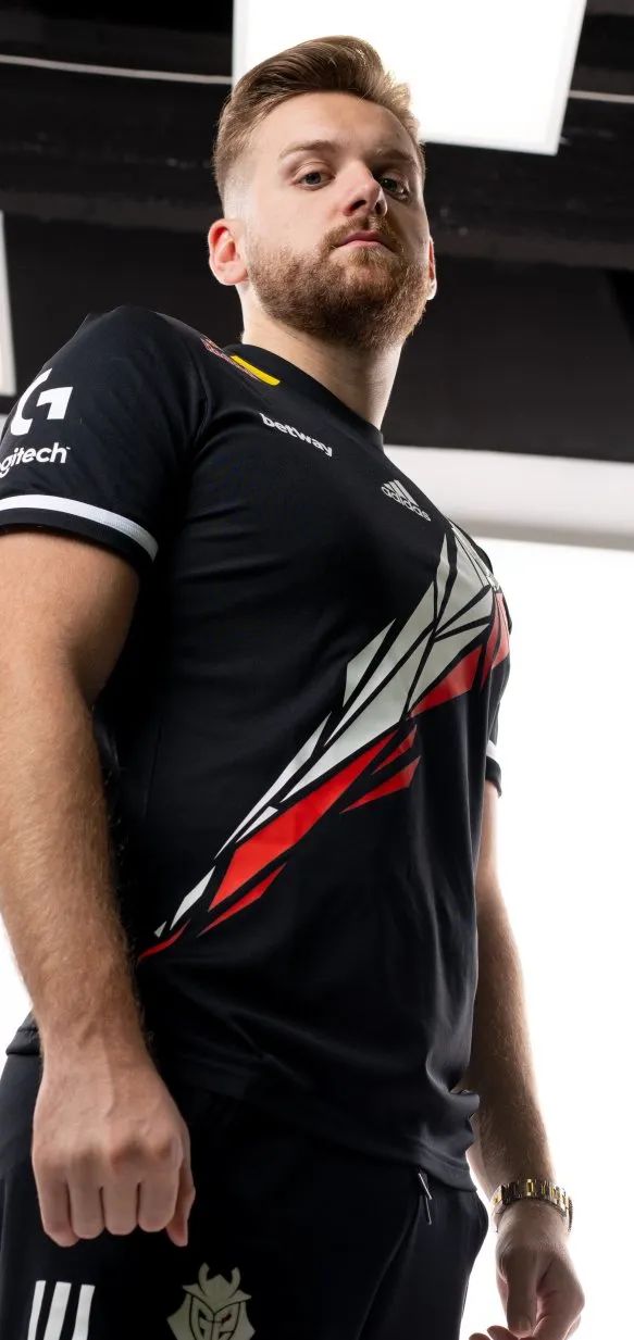 亚运中单双人采访，Chovy：不因补刀多而自豪 亚运会一定会拿到金牌